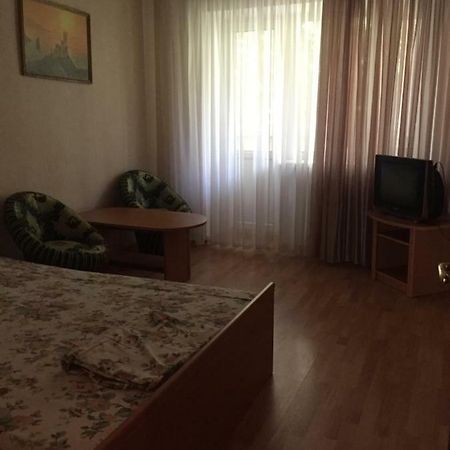 2-Х Комнатная Квартира, Первая Линия От Моря Leilighet Tsjornomorsk Eksteriør bilde